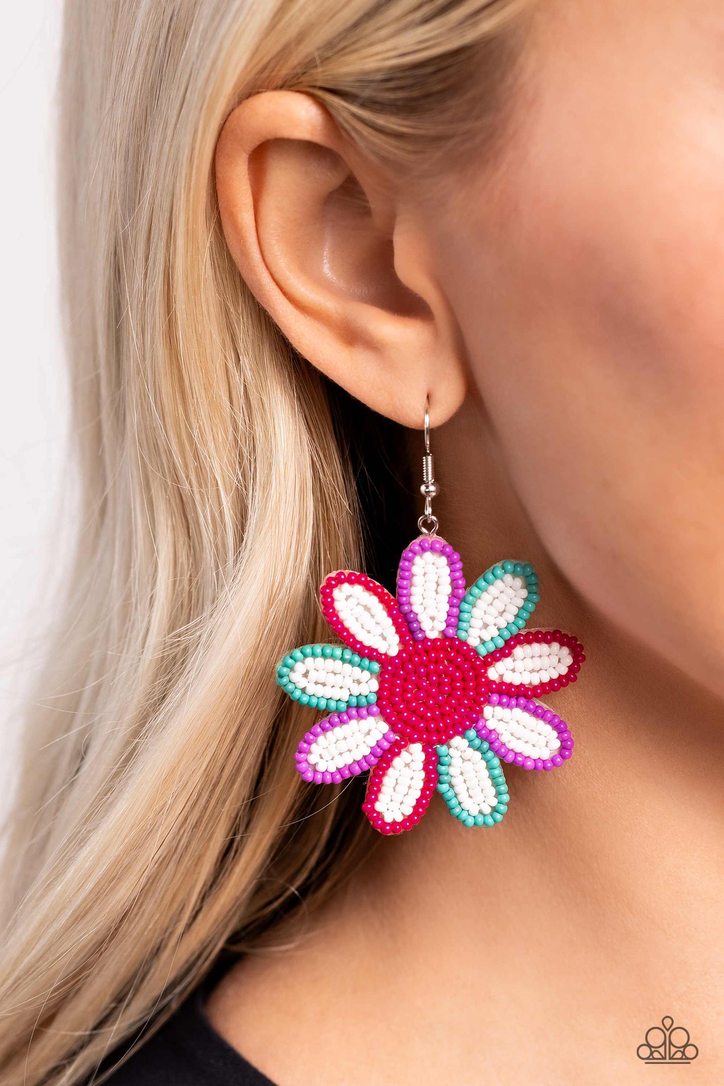 New Releases 9/22 Decorated Daisies - White Earrings