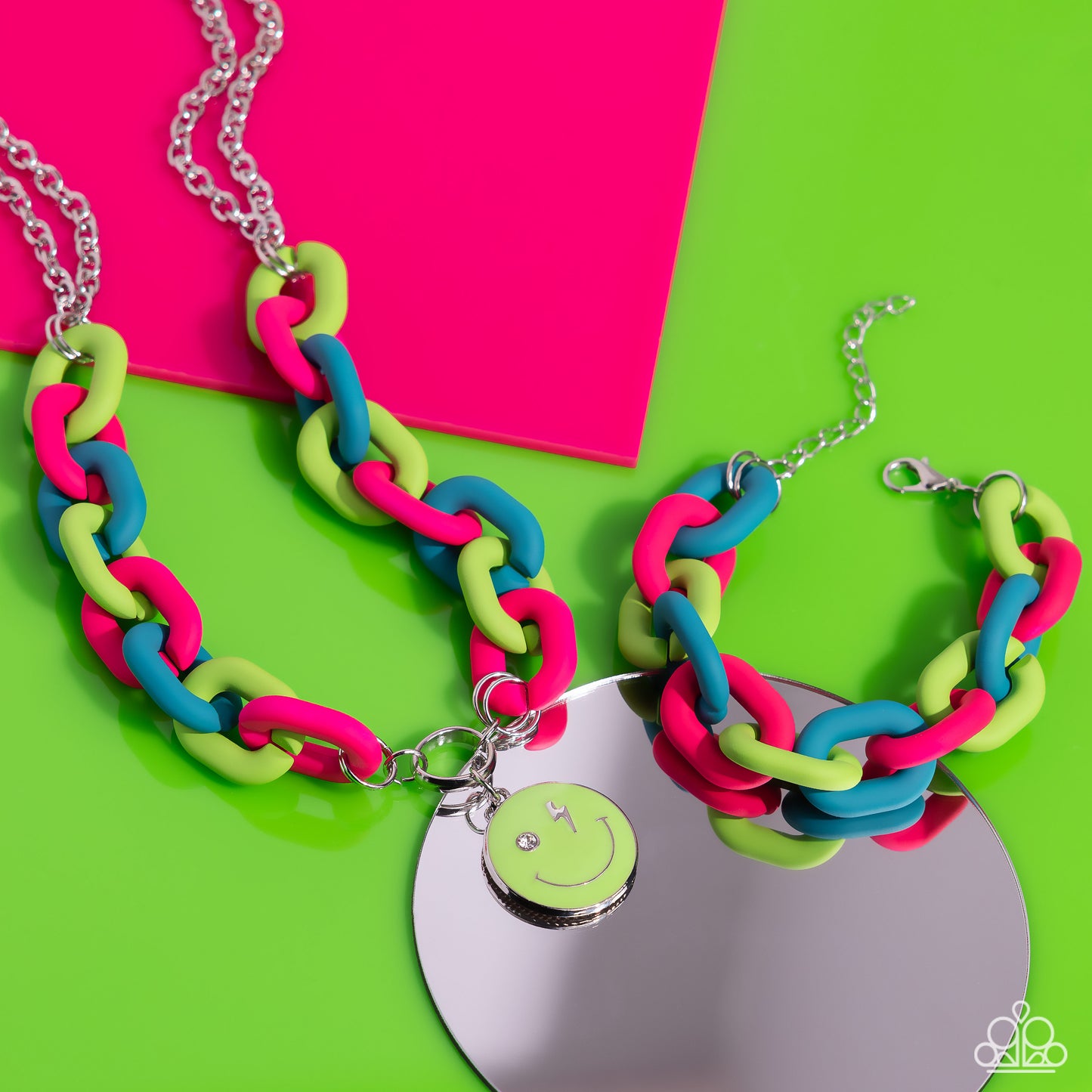 New Releases 2/9 Speed SMILE - Green Necklace